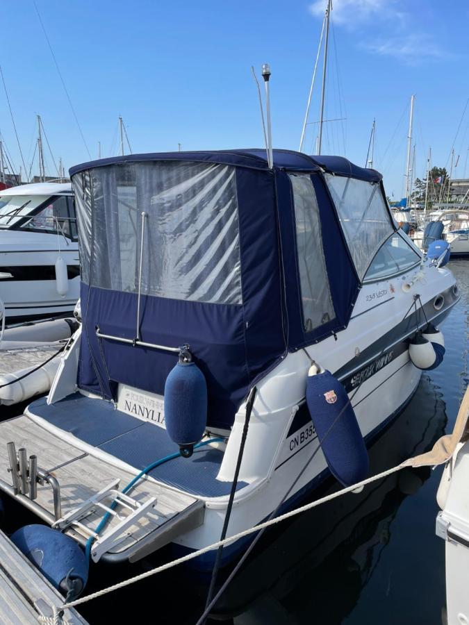 Superbe Bateau « Le Nanylia » Hotel Boulogne-sur-Mer Exterior photo